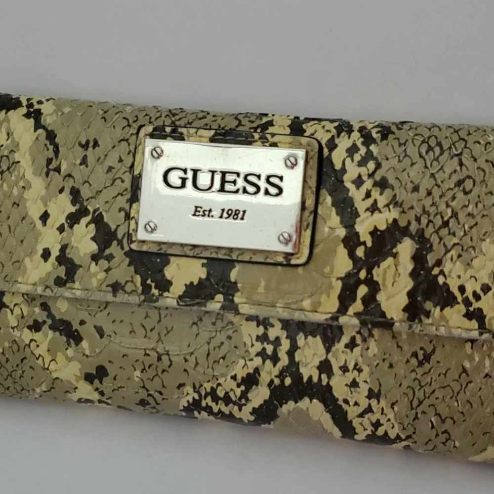 Guess Cream/Brown‎ Wallet